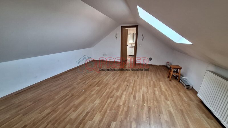 Duplex Fermei, acte gata, se vinde utilat/ mobilat